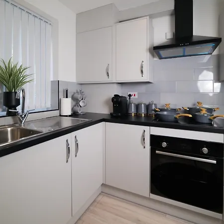 Downtown Cozy House In Сasa de vacaciones Mánchester