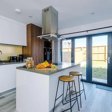 Rest&recharge At Waterway House マンチェスター