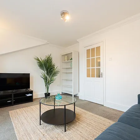 Appartement The Burton- Free Gated Parking *