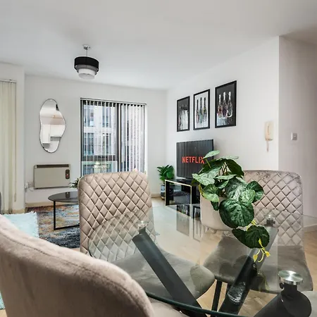 Lux Livin' - Luxury 2 Bed Centre Free Parking Lejlighed *