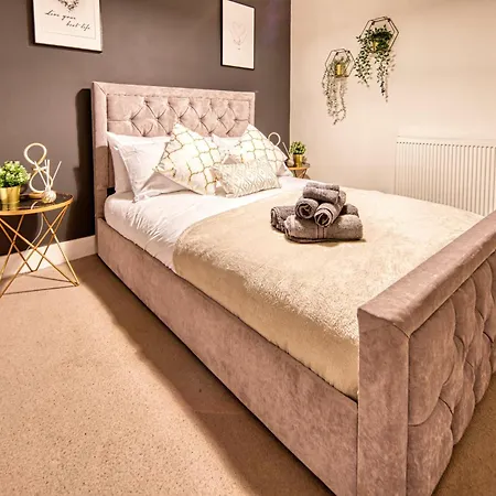 The Cityscape -by Parydise Ltd - Modern 1 Bed - Sleeps 3 - Ideal For Business Or Leisure Stays! Apartmán *