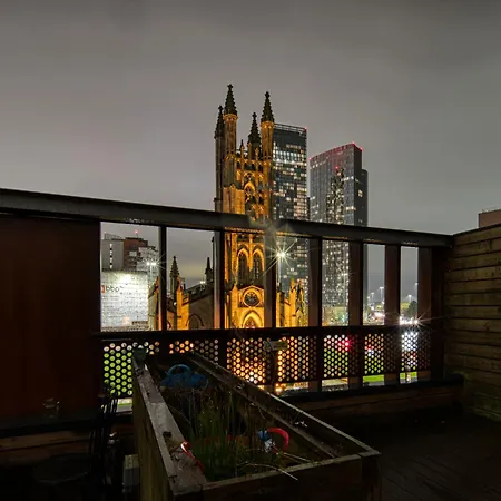 The Cityscape -by Parydise Ltd - Modern 1 Bed - Sleeps 3 - Ideal For Business Or Leisure Stays! *