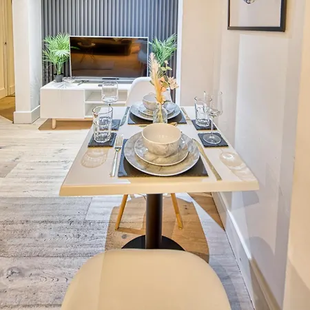 Apartmán The Cityscape -by Parydise Ltd - Modern 1 Bed - Sleeps 3 - Ideal For Business Or Leisure Stays! Manchester