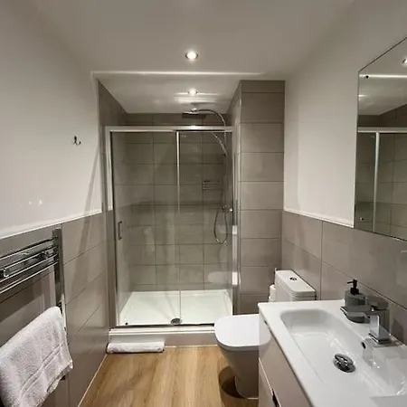 Daire Stylish & Cosy One Bedroom Manchester