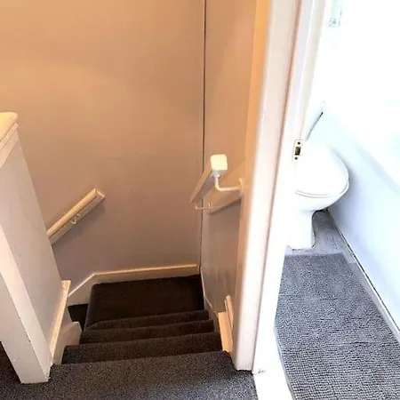 Entire House In מנצ'סטר