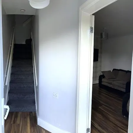 דירה Entire House In מנצ'סטר