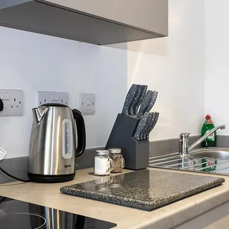 Media Salford Quays Flat By Superhost *