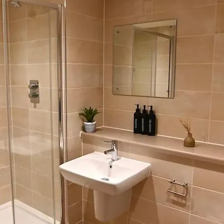 Waterside Haven דירה