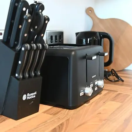 Waterside Haven דירה