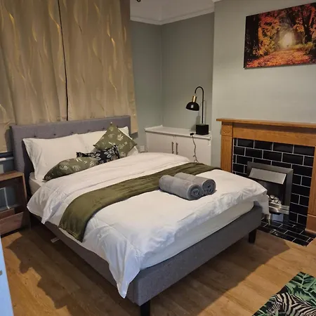 The Reddish Retreat * 맨체스터