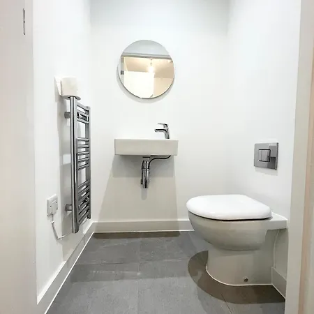 アパート 2 Bedroom Duplex