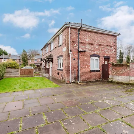 Hébergement de vacances Spacious 3-bed House Didsbury *