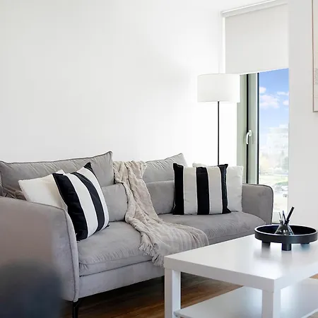 Апартаменты Luxury 2br In Media