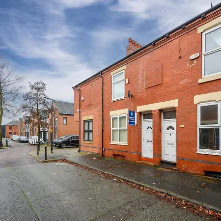 Serviced - The Cosy Quarter Apartment