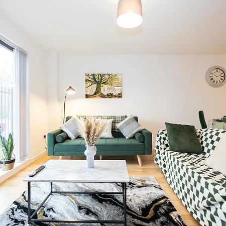 Lägenhet Luxury City Centre - Close To Football Stadiums With Parking