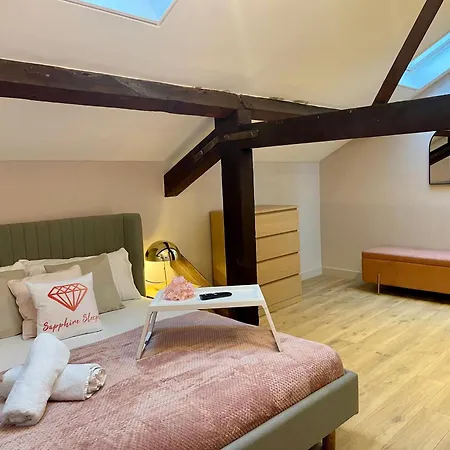 Pretty Pink Posh Penthouse Apartment Manchester