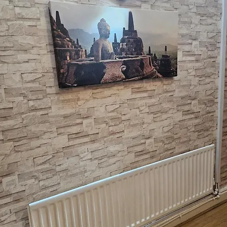 Go Big ! Entire Cozy House For Max 8 People Near Center Tatil Evi Manchester