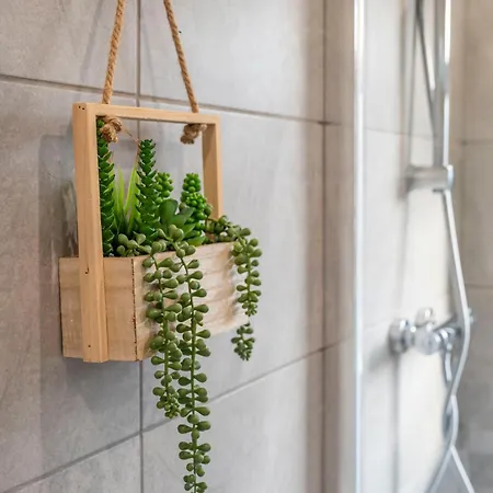 بيت للعطل Beautiful Three Bedroom House - Escape *