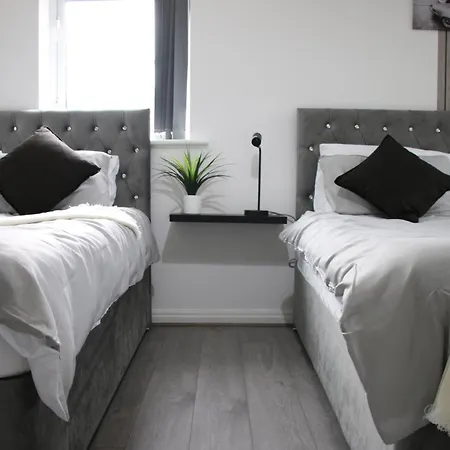 Hébergement de vacances 3 Bedroom House Close To Centre Free Parking