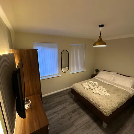 Modern Near Centre Apartment Manchester