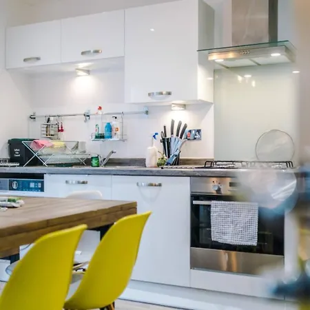 Cozy 1br In Vibrant Free Parking * Манчестер