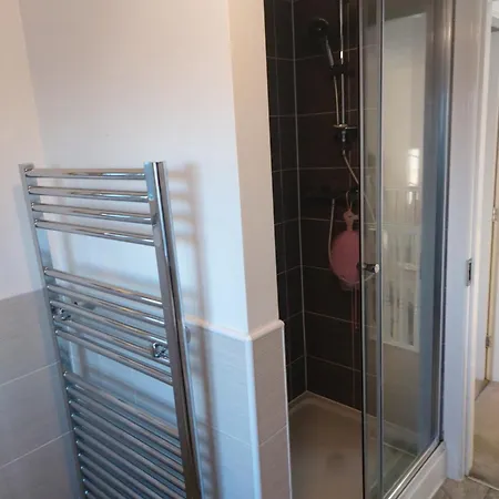 Luxury 4 Bedrooms Detached House Free Multi Cars Parking - Easy Access To Mancheater City Football Ground - City Centre & Motorways