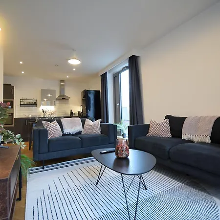 Life 2-bed 1-bath In New Cross Mánchester