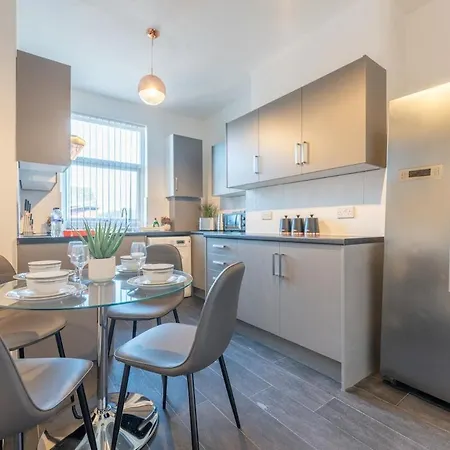 Richmond Retreat - Luxurious And Comfortable Spacious 2 Floor Lägenhet