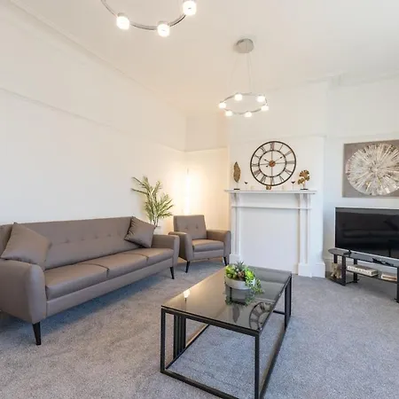 Richmond Retreat - Luxurious And Comfortable Spacious 2 Floor Lägenhet