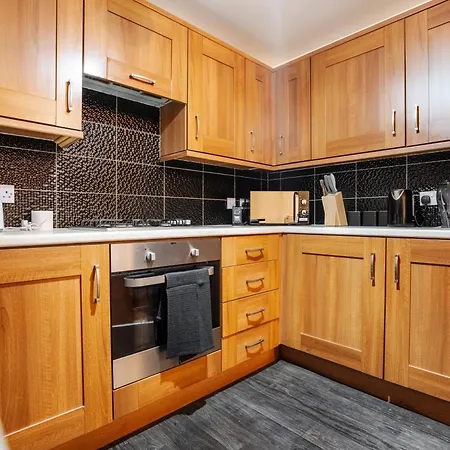 Coop Arena & Etihad - Free Parking - Pool Table Vakantiehuis