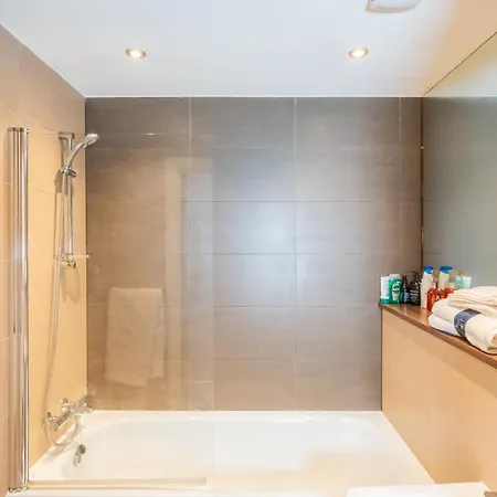 Mega1 Luxury Spacious 1bedroom Apartment, Manchester