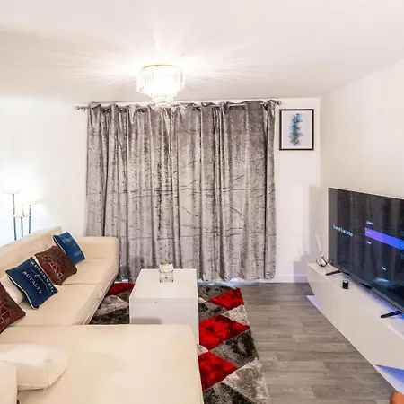 Mega1 Luxury Spacious 1bedroom Apartment,