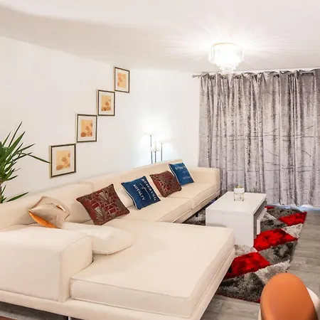 Mega1 Luxury Spacious 1bedroom Apartment, Apartamento *