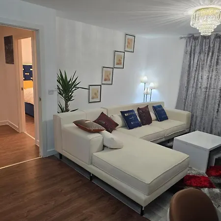 Mega1 Luxury Spacious 1bedroom Apartment,