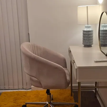 Mega1 Luxury Spacious 1bedroom Apartment, Apartamento *