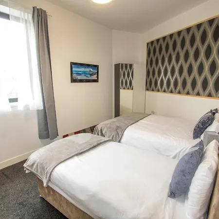 Ideal For Groups - Modern 2 Bedroom - Free Parking, Transit Links, Close To Stadiums Manchester
