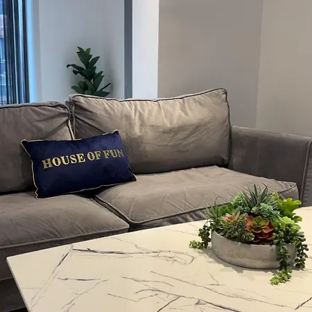 Luxury Centre Apartment