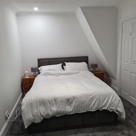 بيت للعطل Cosy 2-bed House In