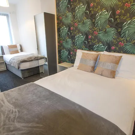 2 Bedroom Flat-free Parking