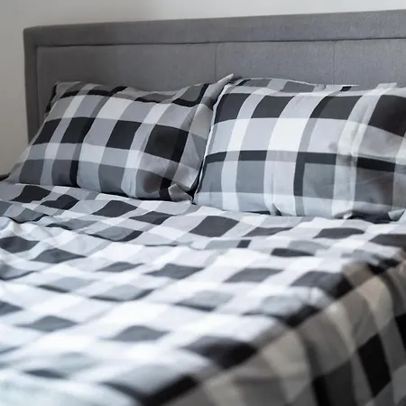 Apartamento Quay House - Salford - 2bdr Sleeps 7, Spacious & Quiet - Free Parking - Close To Centre, United & The Lowry Manchester