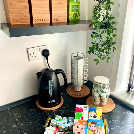 Cosy 3bdr In Levenshulme-close To Centre And Stockport Town- Free Parking- Wifi Ferienhaus *