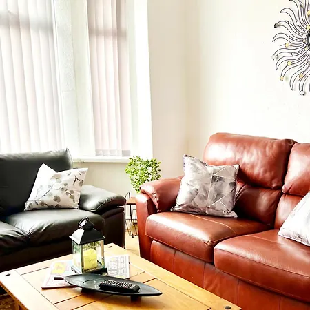 Ferienhaus Cosy 3bdr In Levenshulme-close To Centre And Stockport Town- Free Parking- Wifi
