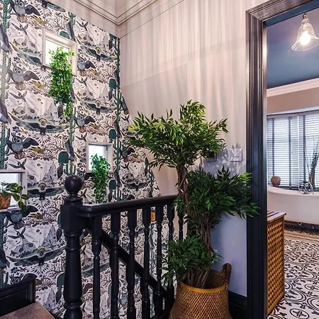 Unique In Northenden Urban Oasis Sleeps 8 * Mánchester