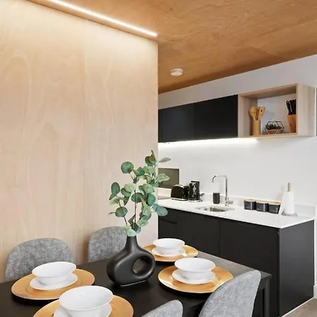 Modern With Roof Terrace