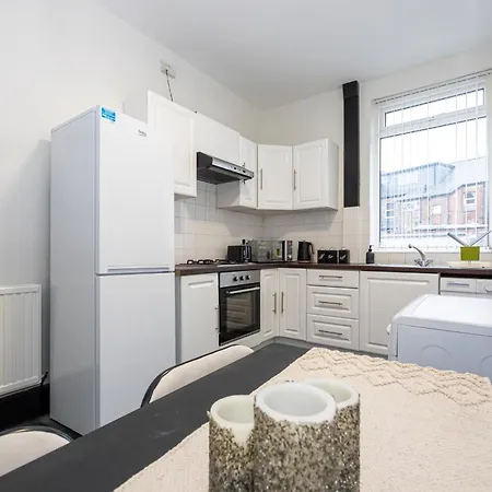 Urban Haven Hall Luxury Rusholme, Near Centre Hospitals * マンチェスター