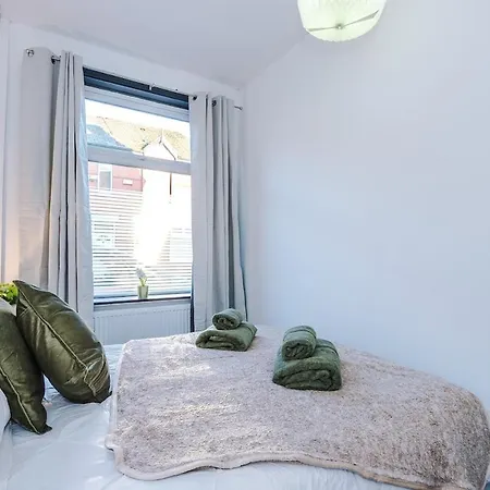 Free Park, Sleeps 8, Stunning In Salford, Long Term Disc, Perfect For Groups Mánchester