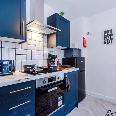 Free Park, Sleeps 8, Stunning In Salford, Long Term Disc, Perfect For Groups *