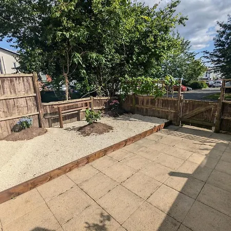 Daire Cute 3 Bedroom House Near Etihad Stadium And Coop Arena With Parking Manchester
