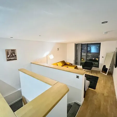 Apartment Modern Duplex Centre