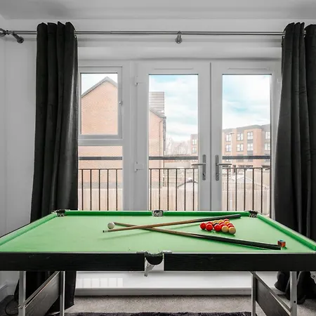 Luxury 5 Bed Near Etihad And Coop Live Сasa de vacaciones Mánchester